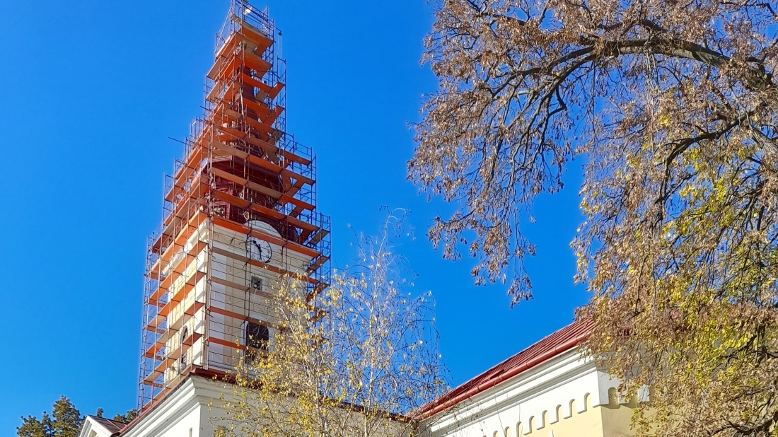 Elkészült a hajdúszoboszlói református templom tornyának viharkár okozta javítása