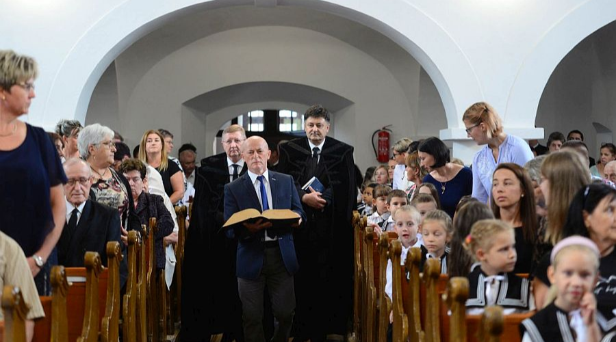 75 év után újraindult a református oktatás Körösladányban