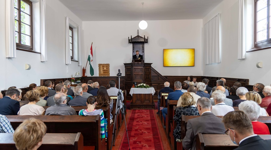 75 éves a Szeged-Petőfitelepi Református Egyházközség, a közelmúltért is hálát adott a gyülekezet