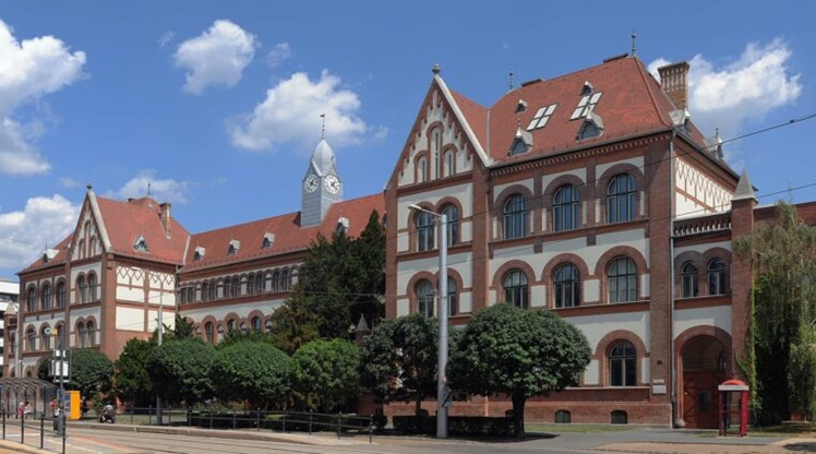 Kollégiumi nevelőtanárt keres a Debreceni Református Kollégium