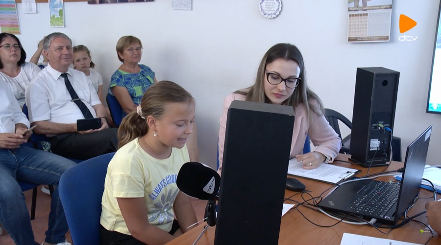 Kapu Tiborral beszélgethettek a bánki református iskolások