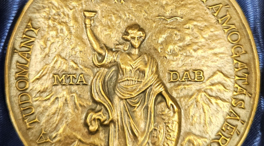 Tudományos díjat kapott az Európa Rádió