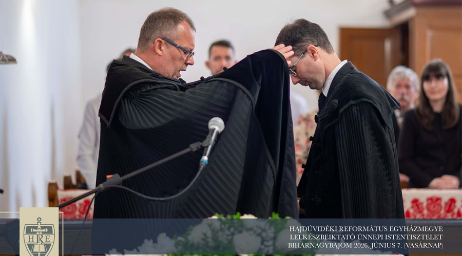 Beiktatták Török Andrást, a Biharnagybajomi Református Egyházközség lelkipásztorát