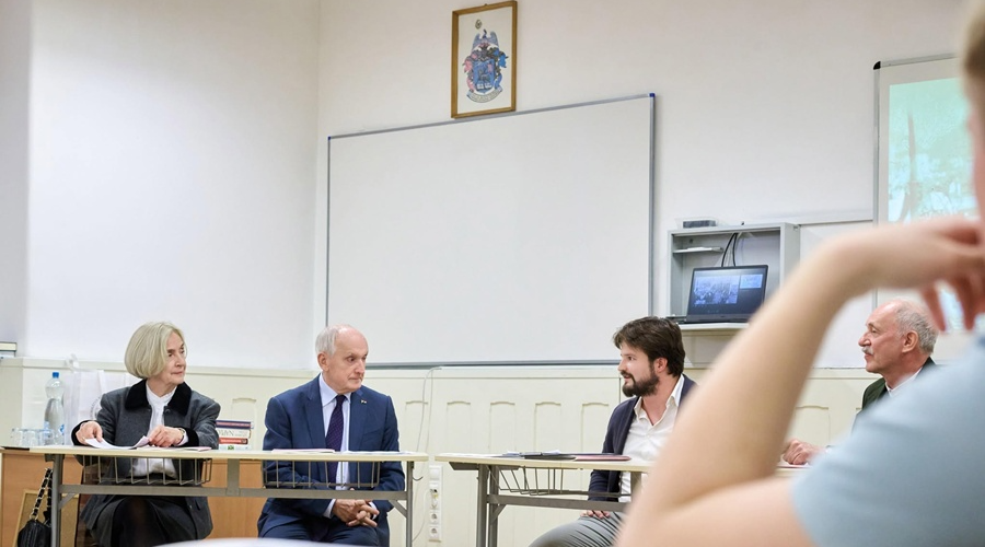 A Debreceni Református Kollégiumban járt Magyarország köztársasági elnöke