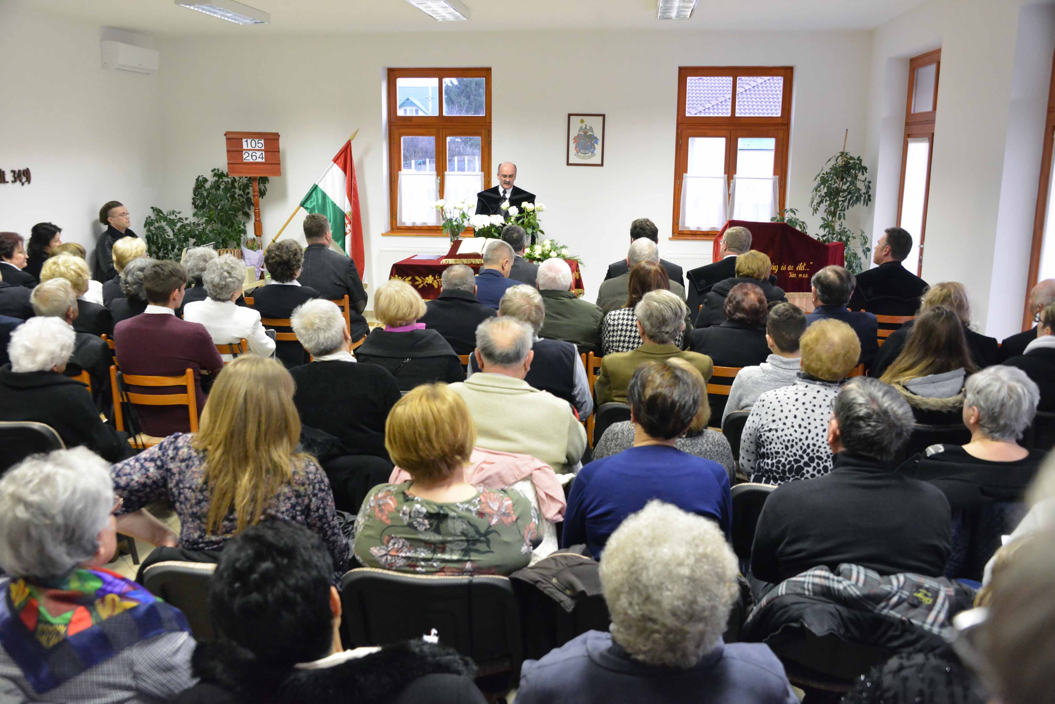 Jubileumi hálaadás a 10 éves gyülekezeti házért Nyírszőlősön