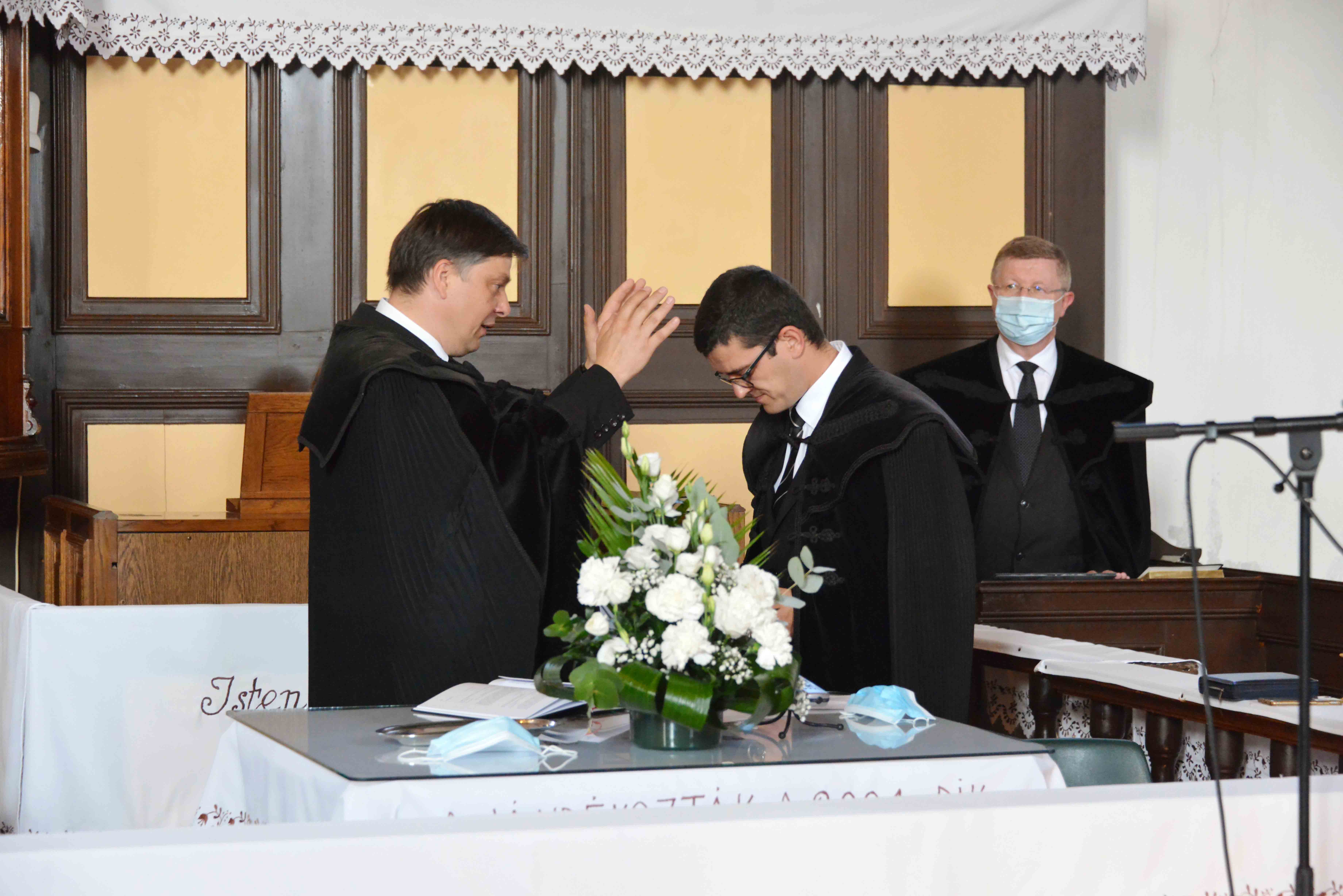Fazakas Márk beiktatása az abádszalóki református egyházközsgébe