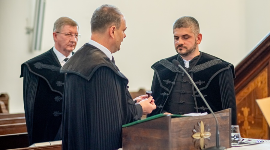 Beiktatták a Debrecen Kistemplom-Ispotályi Református Egyházközség lelkipásztorát - fotók
