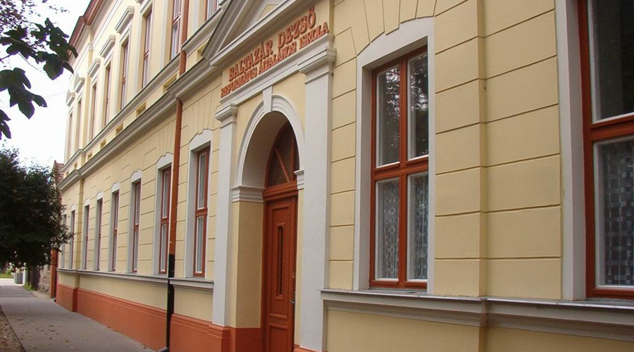 Három évtizede működik a hajdúböszörményi református iskola