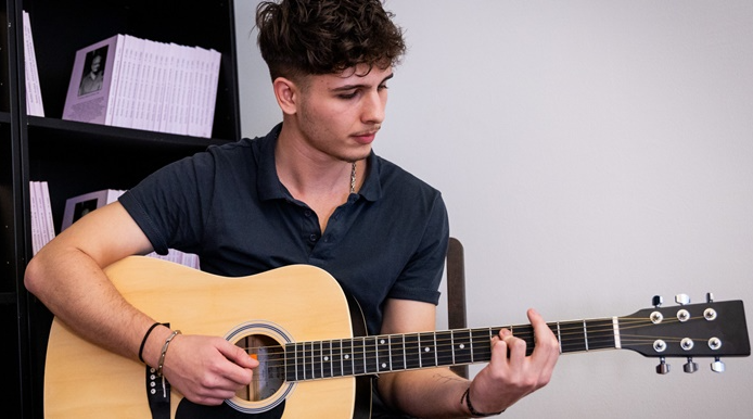 Tehetséges fiatalokat és rászoruló családokat is támogat az MRSZ